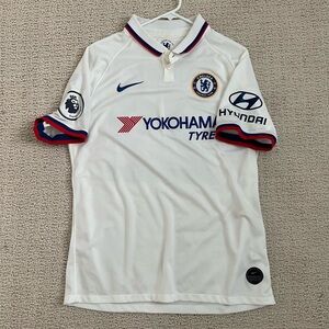 Christian Pulisic Chelsea jersey. Nike Size: L, premiere Leauge patch on.